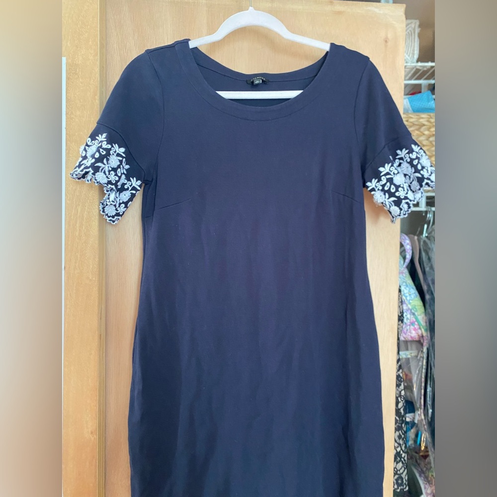 Talbots dress with navy blue flower sleeve